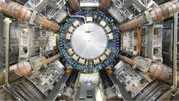 El Gran Colisionador de Hadrones del CERN es la máquina científica más grande y compleja construida por la humanidad.