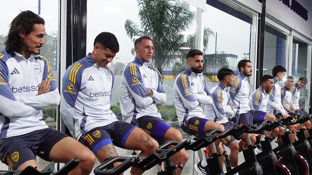Boca se prepara para jugar con el Rojo de Avellaneda.