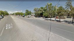 Un bebé murió luego de que  un camión chocara la bici en la que viajaba con su madre