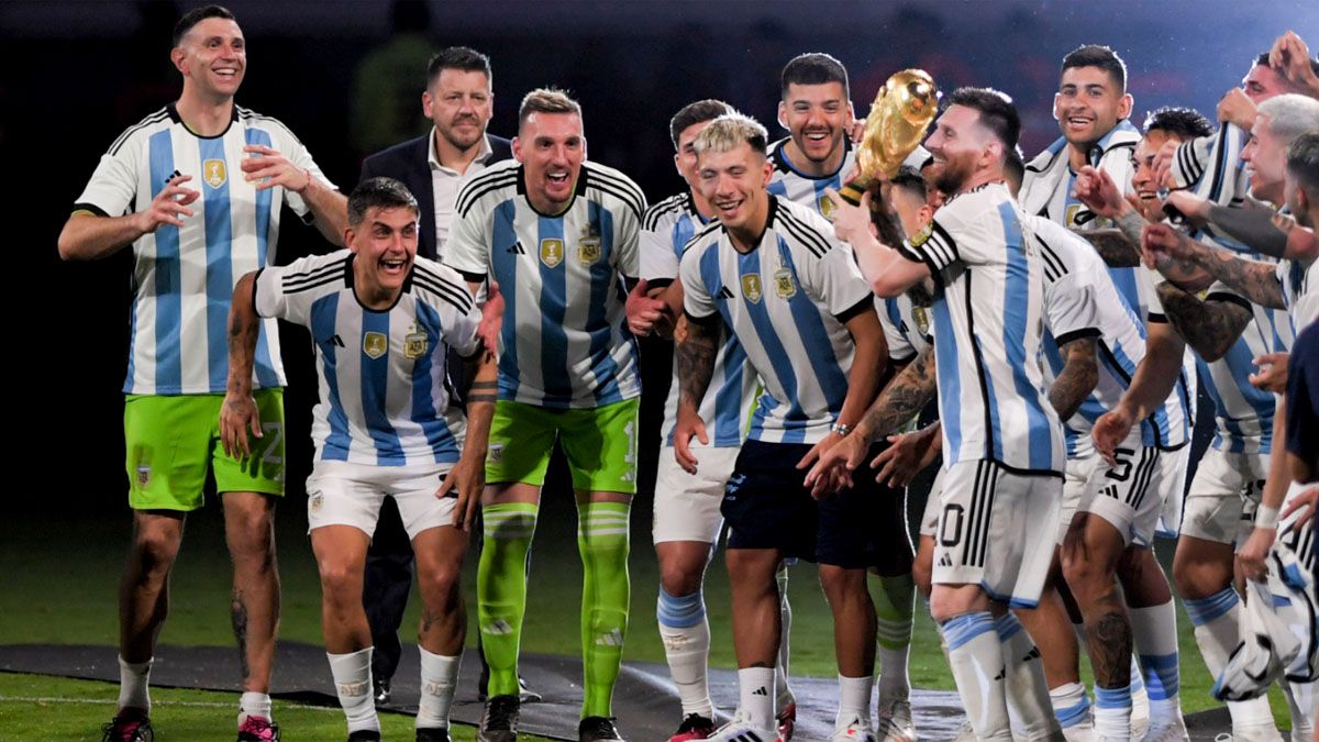 La Selección argentina campeona del mundo cerró los festejos a lo grande