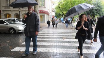 Pronóstico del tiempo en Mendoza: a qué hora se esperan las lluvias y cuál será la temperatura más baja Pronóstico del tiempo en Mendoza: a qué hora se esperan las lluvias y cuál será la temperatura más baja