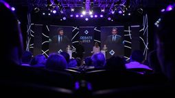 Sergio Massa y Javier Milei en el debate presidencial 2023, de cara al balotaje.