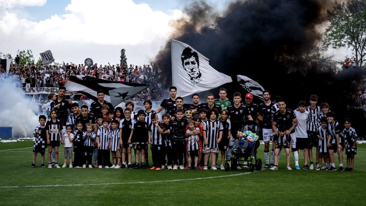 Gimnasia y Esgrima jugará ante Chacarita con el objetivo de asegurar el primer puesto y jugar la final por el primer ascenso.