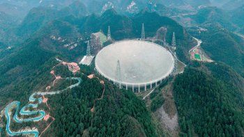 El radiotelescopio chino más grande del mundo empieza a operar con toda su capacidad