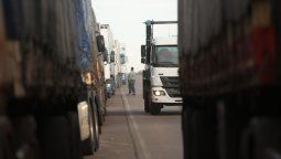 Camioneros acordó suba salarial del 30% con una revisión en febrero