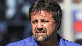 Que este idiota hable ahora: el polémico árbitro que fulminó a Ricardo Caruso Lombardi Que este idiota hable ahora: el polémico árbitro que fulminó a Ricardo Caruso Lombardi