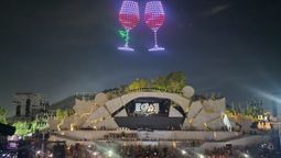 El show de 500 drones a 300 metros de altura fue el plato fuerte de la Vendimia 2026. El show de 500 drones a 300 metros de altura fue el plato fuerte de la Vendimia 2026.