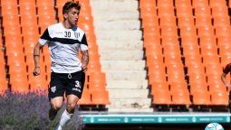 Tadeo Marchiori marcó un golazo ante Maipú. Foto: gentileza Prensa Gimnasia y Esgrima.