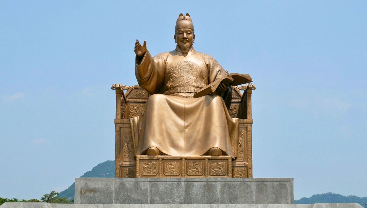 Esta enseñanza de Confucio nos recuerda ser conscientes de nuestras faltas antes de señalar las de otros. Esta enseñanza de Confucio nos recuerda ser conscientes de nuestras faltas antes de señalar las de otros. 