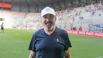 Daniel Vila antes del debut de Independiente Rivadavia: 