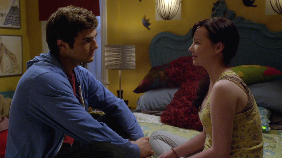 Este drama juvenil lo tiene todo: romance, peleas, animadoras malvadas, atractivos jugadores de fútbol y una loca consejera escolar. Imagen: Paramount Plus. Este drama juvenil lo tiene todo: romance, peleas, animadoras malvadas, atractivos jugadores de fútbol y una loca consejera escolar. Imagen: Paramount Plus.