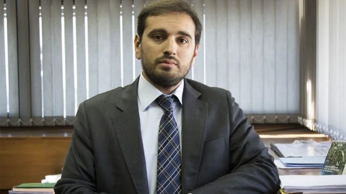 El fiscal Fernando Alcaraz y su colega Federico Baquioni acudieron a Casación Penal y revirtieron la sentencia absolutoria hasta conseguir la condena por lavado de activos. El fiscal Fernando Alcaraz y su colega Federico Baquioni acudieron a Casación Penal y revirtieron la sentencia absolutoria hasta conseguir la condena por lavado de activos.