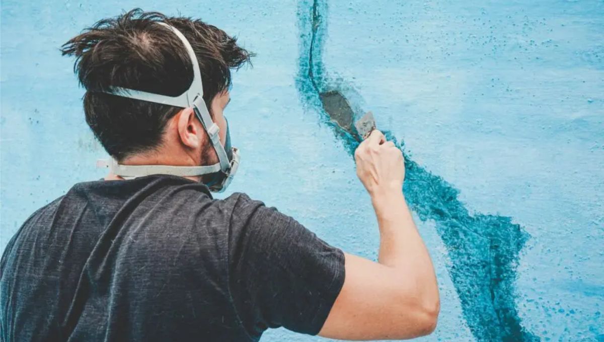 Cómo cubrir las grietas de una pileta usando un poco de telgopor: truco casero efectivo