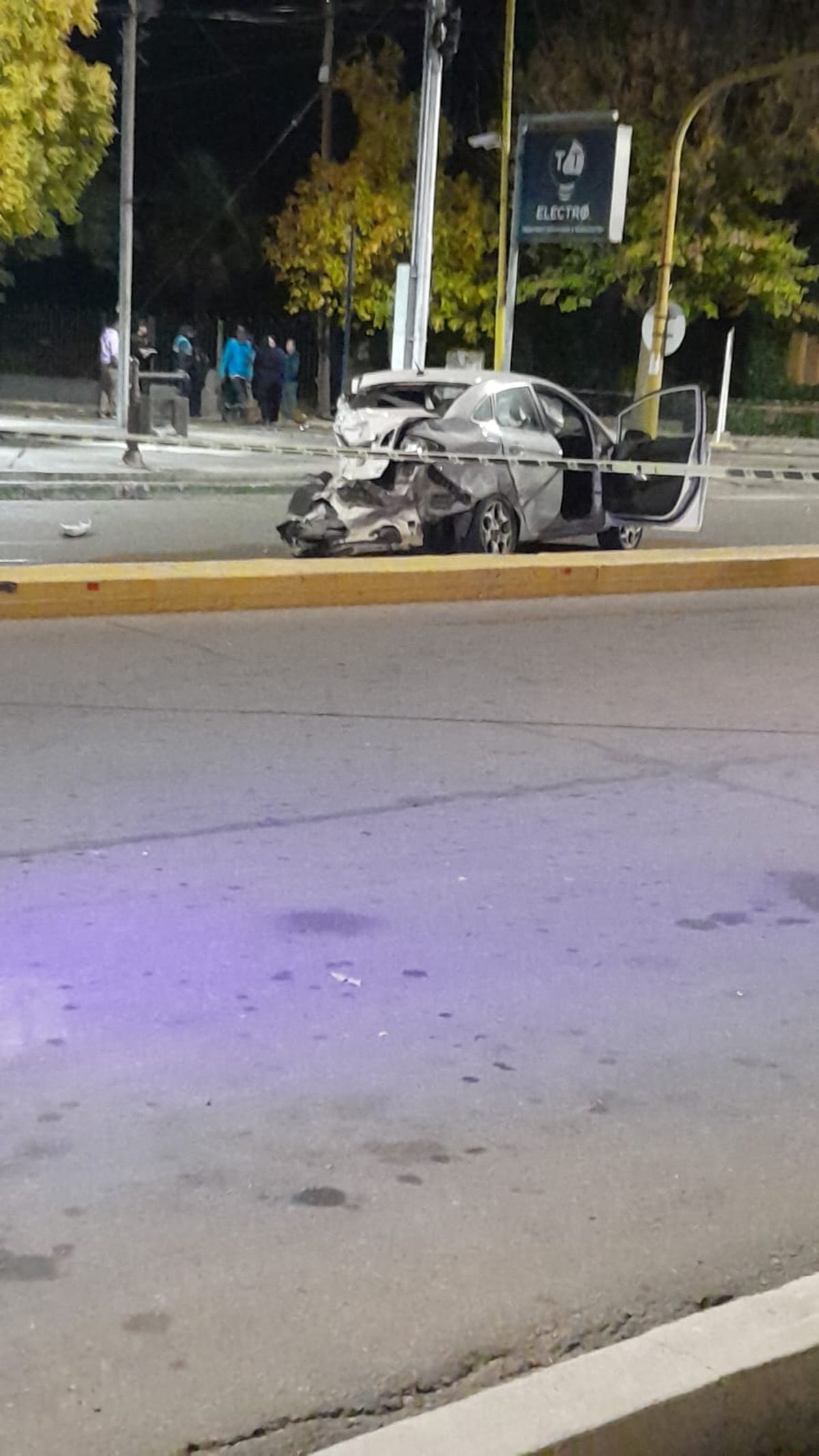 Uno de los vehículos impactados por un camionero sin frenos en Tupungato. Uno de los vehículos impactados por un camionero sin frenos en Tupungato.