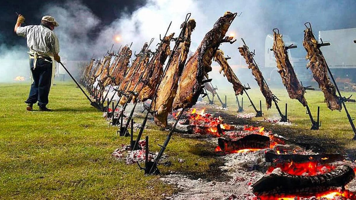 En Mendoza hay varias competencias para personas que hacen asado. Un mundo tradicionalmente masculino donde ahora las mujeres también son protagonistas. Imagen ilustrativa. En Mendoza hay varias competencias para personas que hacen asado. Un mundo tradicionalmente masculino donde ahora las mujeres también son protagonistas. Imagen ilustrativa.
