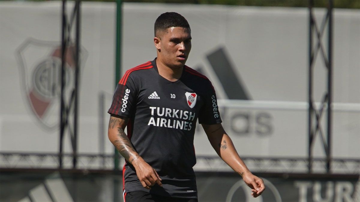 River, con Juanfer Quintero y Barco, goleó a Tristán Suárez