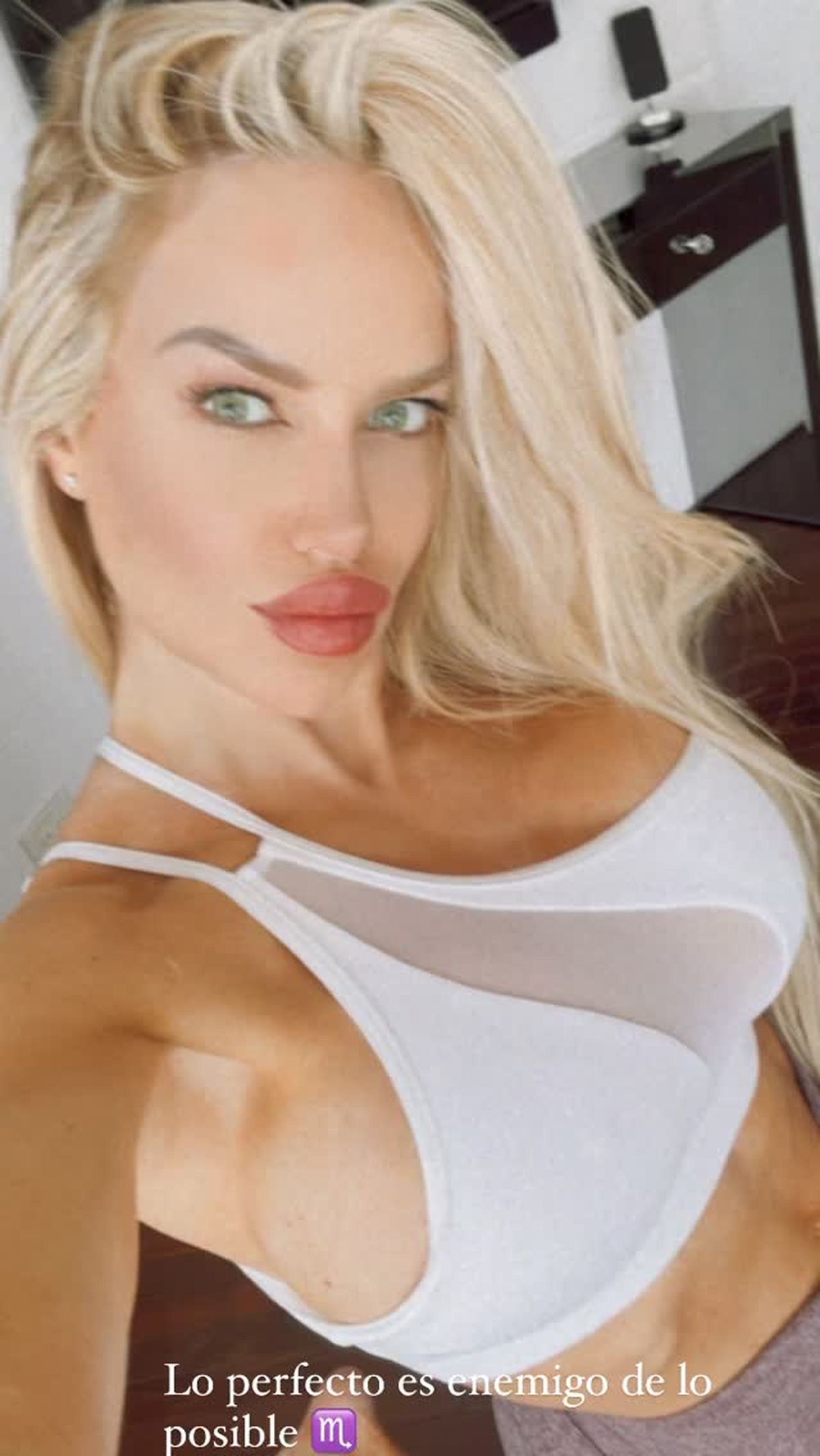 Luciana Salazar lleva ultra transparencias y paraliza el gimnasio. Luciana Salazar lleva ultra transparencias y paraliza el gimnasio.