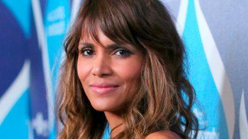 Halle Berry: 