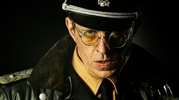 La gran película de acción sobre el oro Nazi que brilla en Netflix
