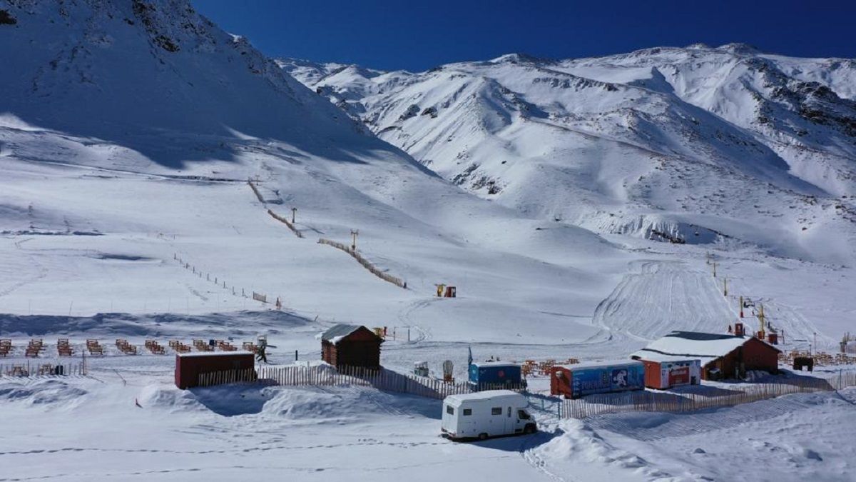 El centro de esquí Los Puquios no tiene la nieve sufieciente para abrir sus pistas este fin de semana largo.&nbsp;
