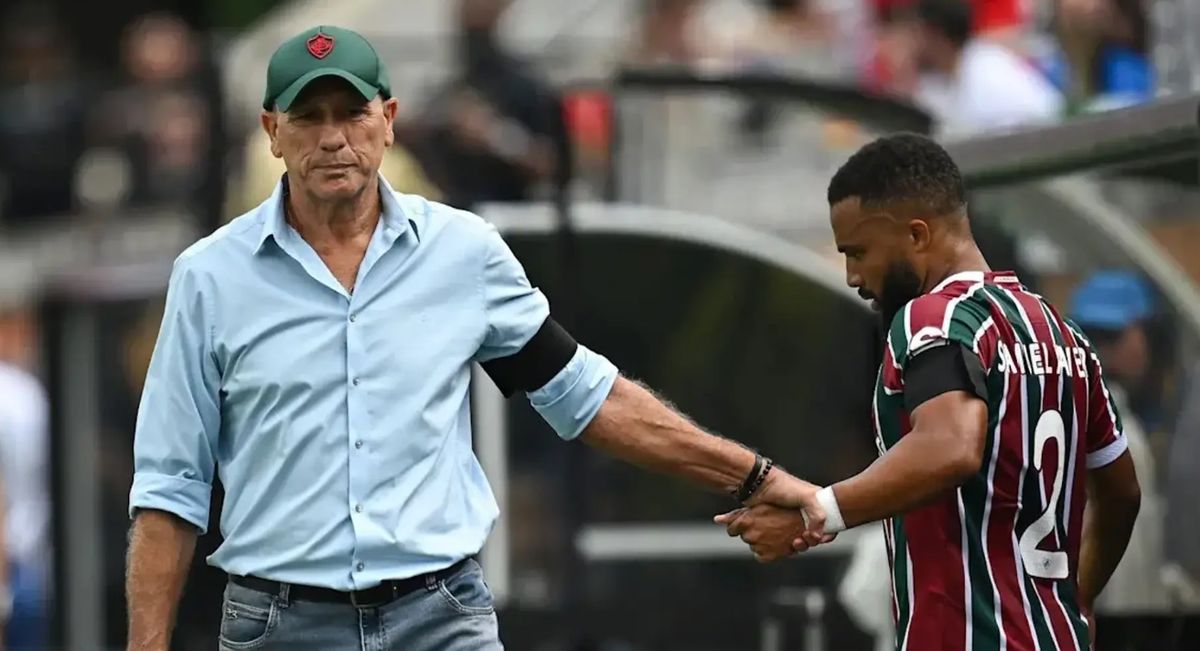 El técnico le soltó la mano al Fluminense al ser eliminado por Lanús.