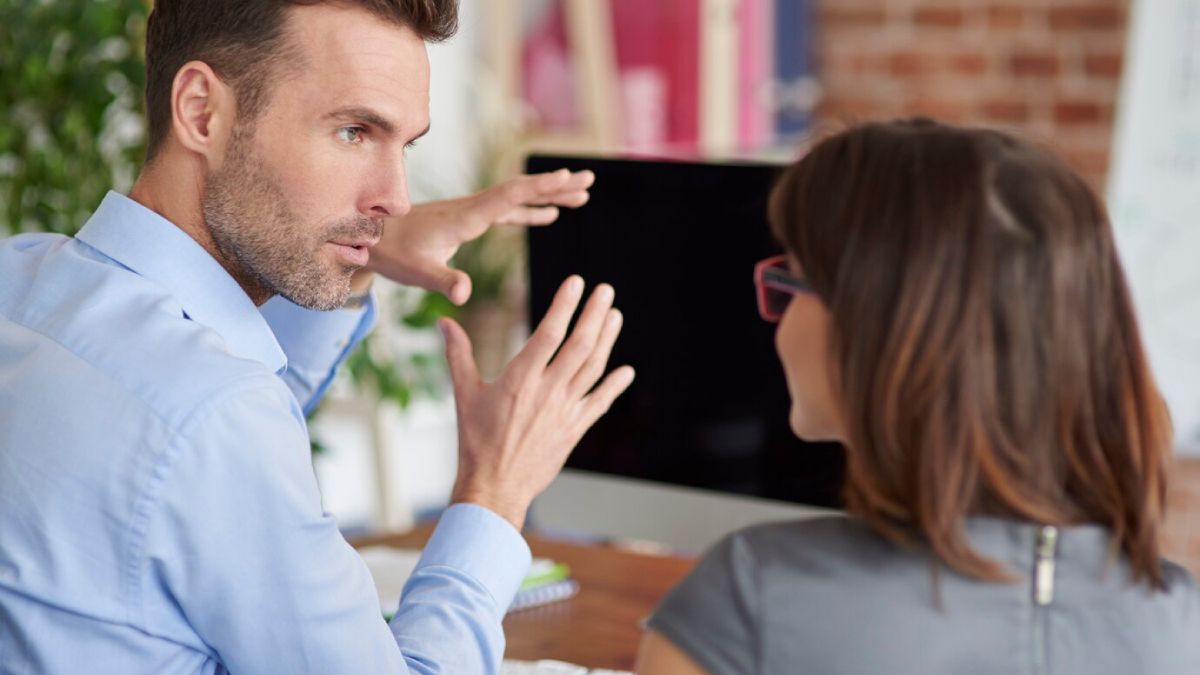 Una charla con tus compañeros de trabajo es muy buena para ser tu propio CHO. Una charla con tus compañeros de trabajo es muy buena para ser tu propio CHO.