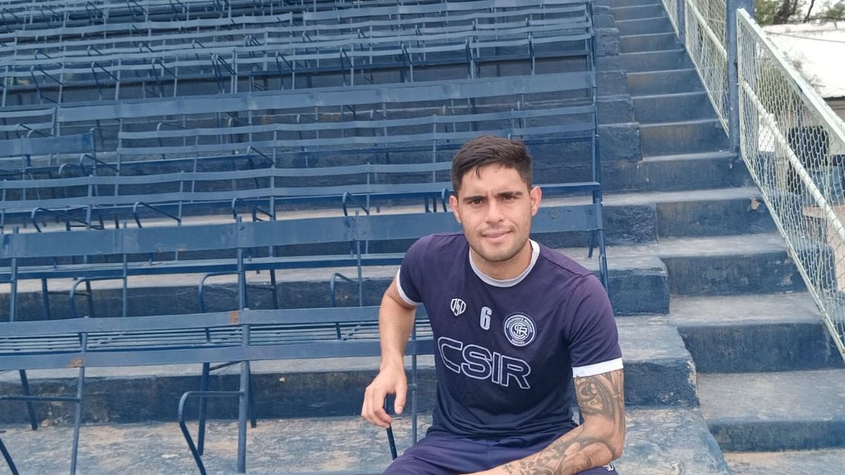 El tucumano Alejo Distaulo se ganó un lugar en Independiente Rivadavia. El tucumano Alejo Distaulo se ganó un lugar en Independiente Rivadavia.