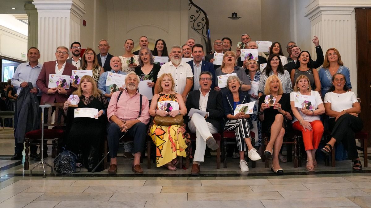 Todos los distinguidos este martes en el Teatro Independencia. Todos los distinguidos este martes en el Teatro Independencia.