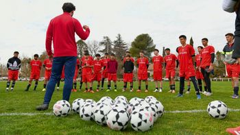 El Campus de Estefanía Banini y la Experiencia Montcada & Terrassa vuelven a Mendoza de la mano de Kick Ball Stars