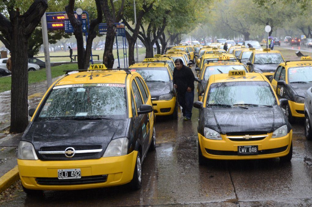 Aumentó la tarifa en el servicio de taxis y remises