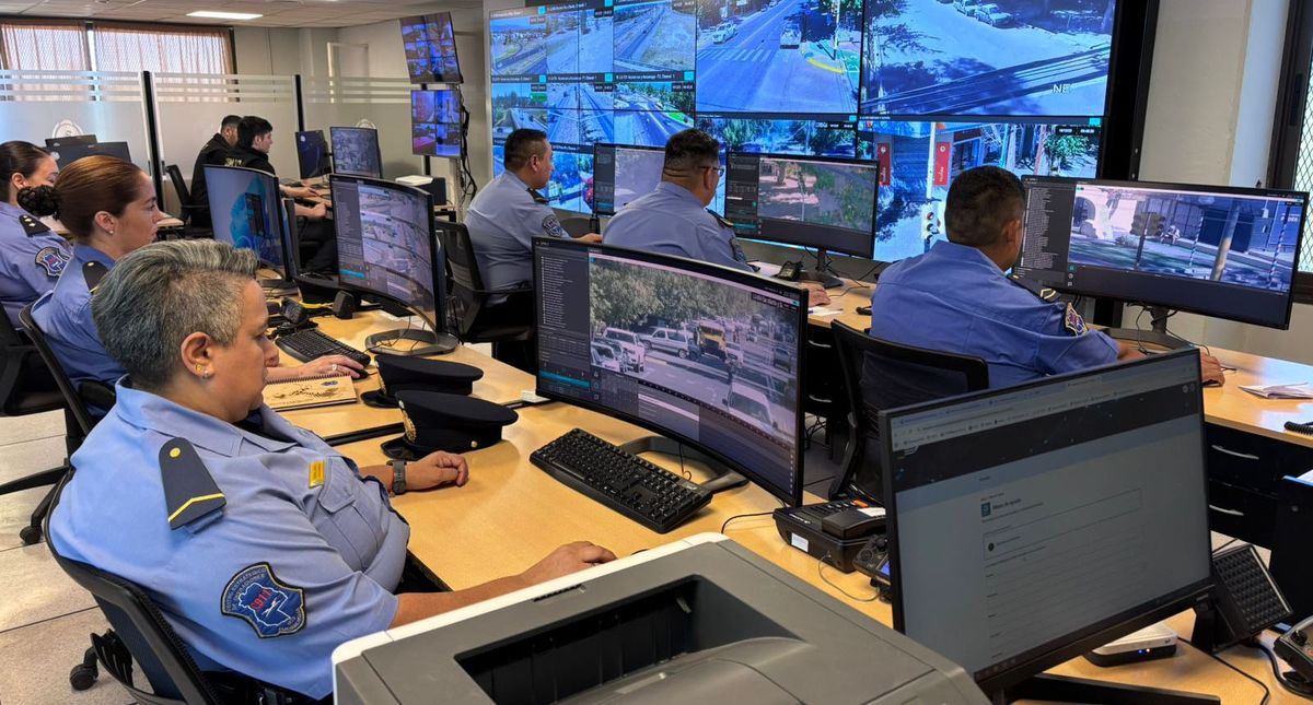 El nuevo centro de monitoreo de Luján de Cuyo funciona en la Comisaría 11. El nuevo centro de monitoreo de Luján de Cuyo funciona en la Comisaría 11.