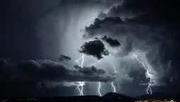 Evita salir durante un alerta vigente. Evita salir durante un alerta vigente.