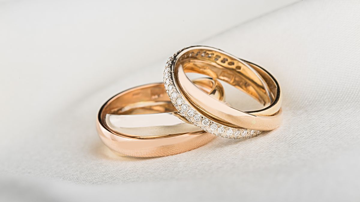 El anillo de oro ayuda a eliminar el orzuelo. El anillo de oro ayuda a eliminar el orzuelo.
