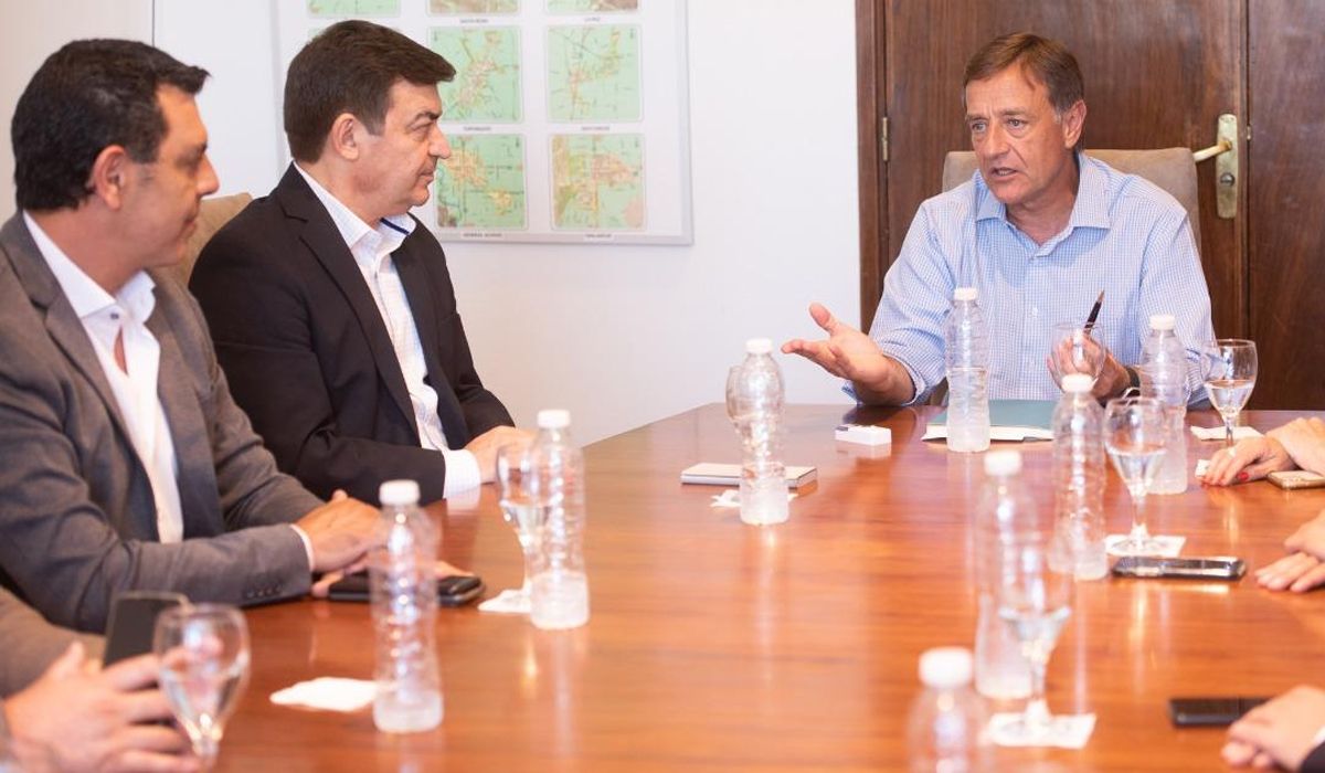 El diputado nacional del PRO Omar De Marchi se reunión con el gobernador de Mendoza