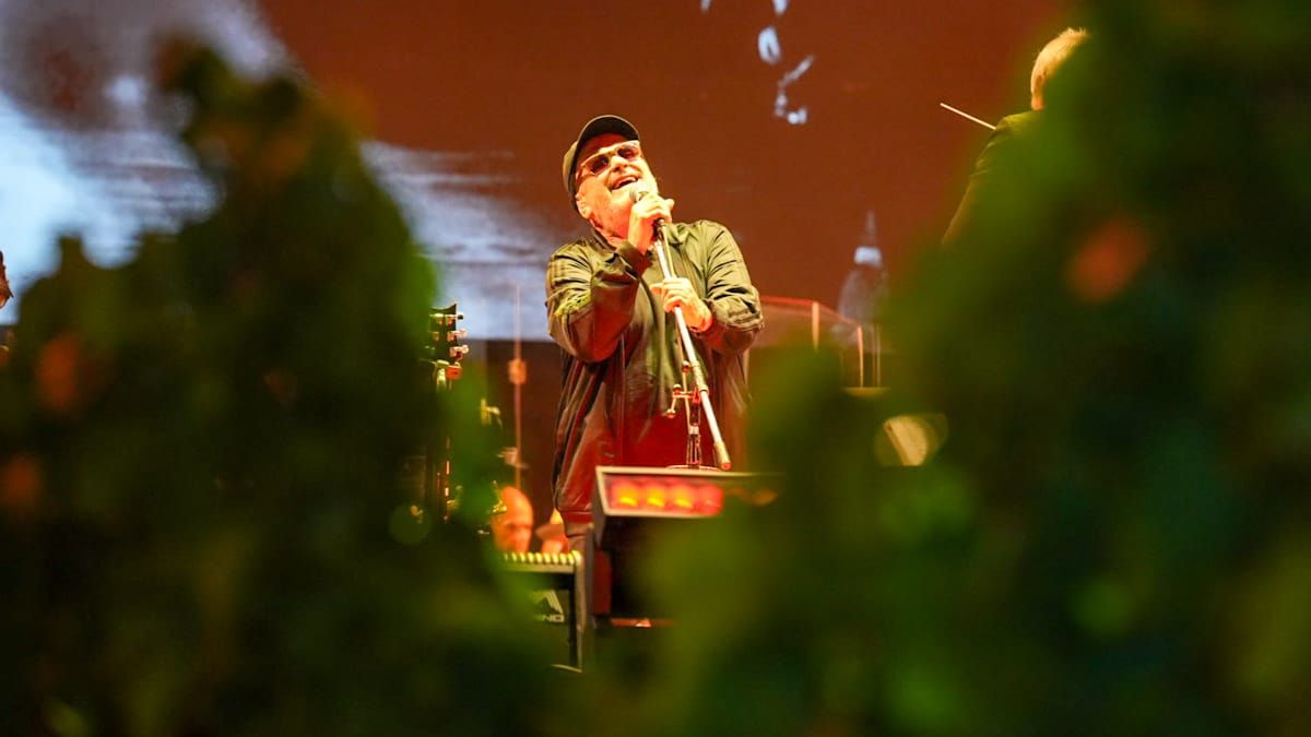 Germán Daffunchio, líder de Las Pelotas, interpretó versiones sinfónicas de sus temas junto a la Filarmónica de Mendoza. Germán Daffunchio, líder de Las Pelotas, interpretó versiones sinfónicas de sus temas junto a la Filarmónica de Mendoza.