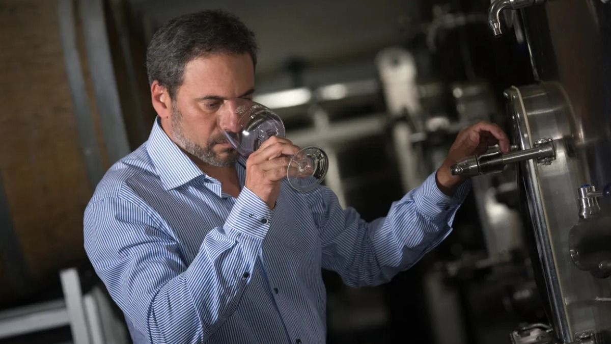 Martín Hinojosa deja su cargo como titular del INV. Martín Hinojosa deja su cargo como titular del INV.