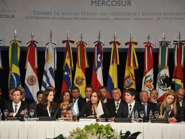 Cristina asistirá a la Cumbre del Mercosur y recibe la presidencia protémpore del bloque