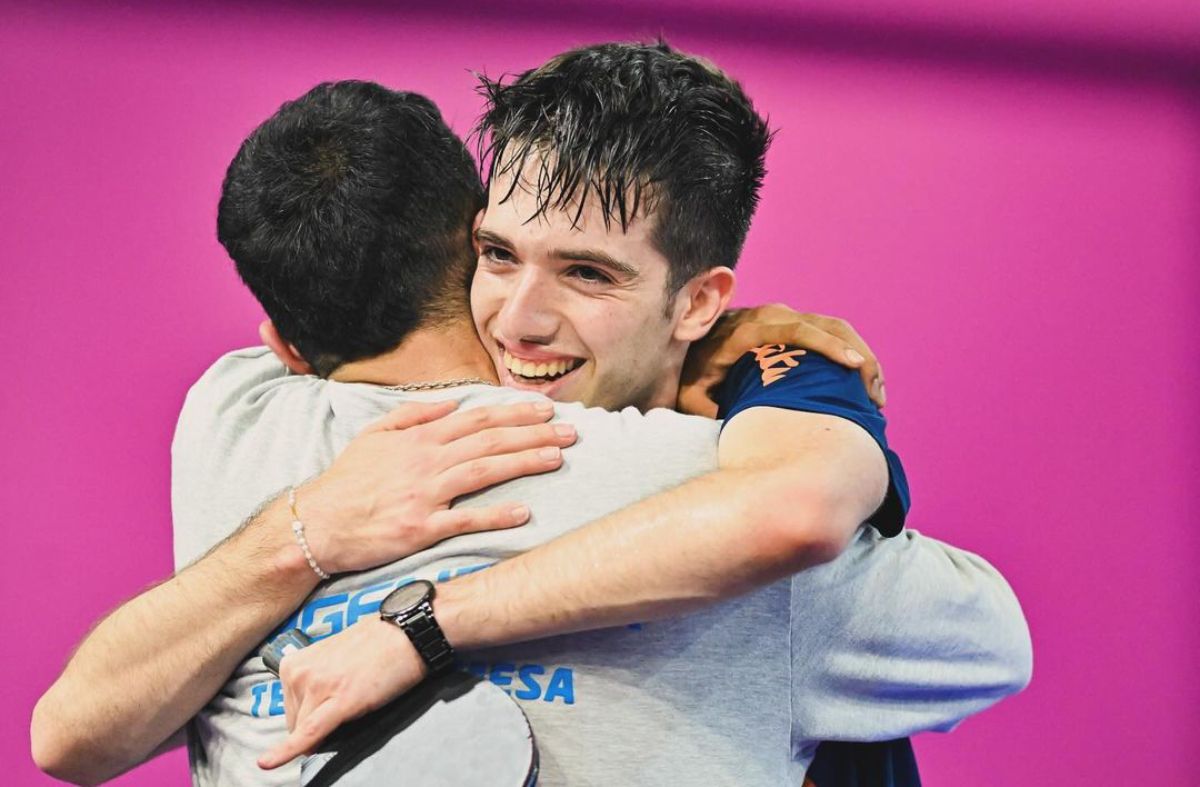 Abrazo olímpico: Gastón Alto y Santi Lorenzo.