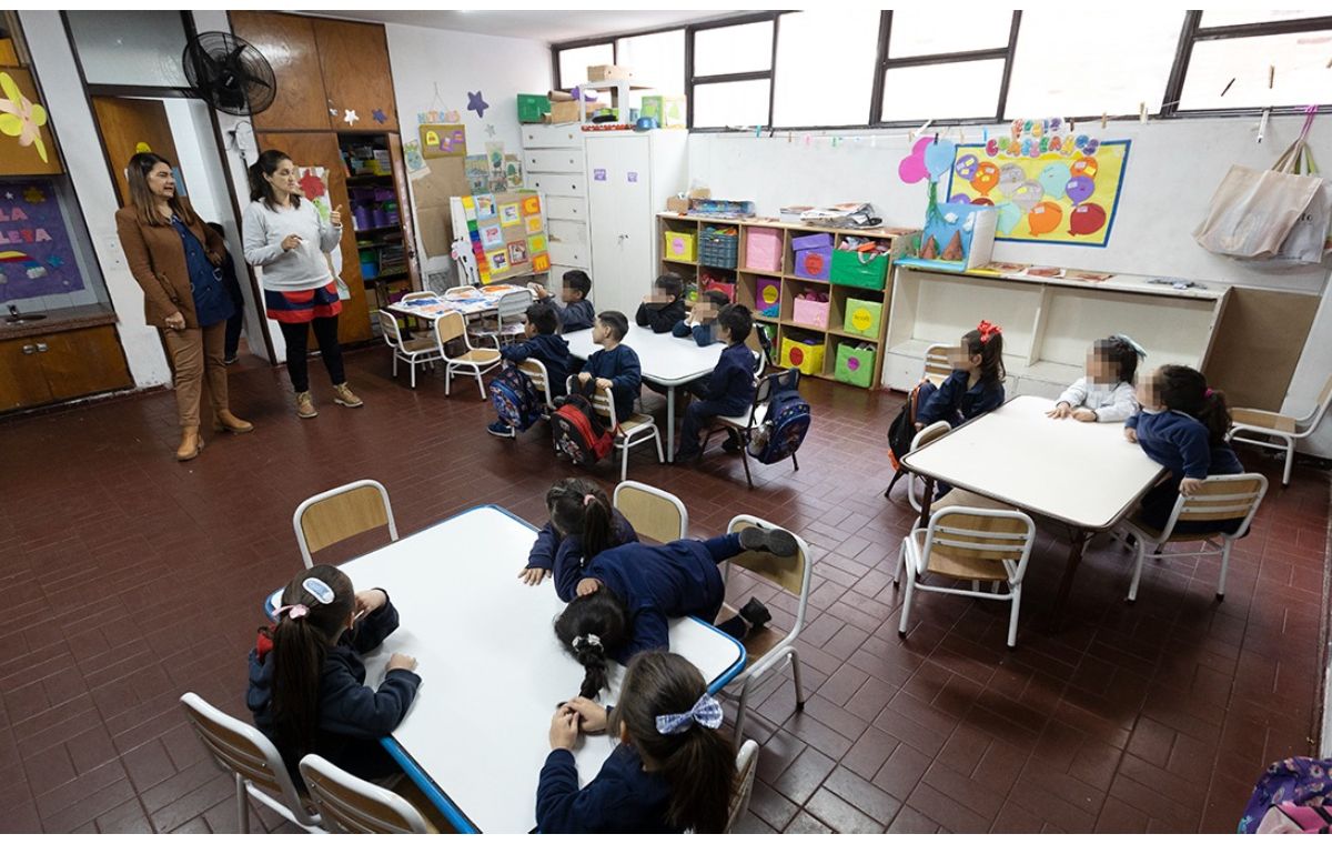 Desde la DGE afirmaron que hay 27.000 bancos para 24.000 nuevos ingresantes. Desde la DGE afirmaron que hay 27.000 bancos para 24.000 nuevos ingresantes.