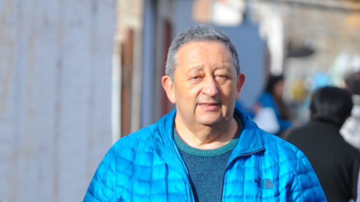 Celso Jaque volvió a instalar el debate sobre la reelección de los gobernadores de la que carecen los mandatarios mendocinos por prohibición de la Constitución.&nbsp;