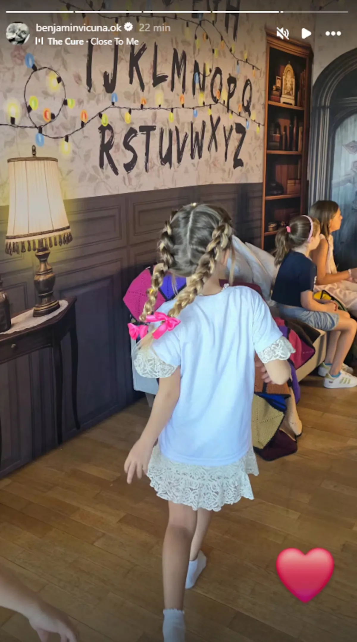 La fiesta que organizó Benjamín Vicuña para su hija Magnolia. La fiesta que organizó Benjamín Vicuña para su hija Magnolia.