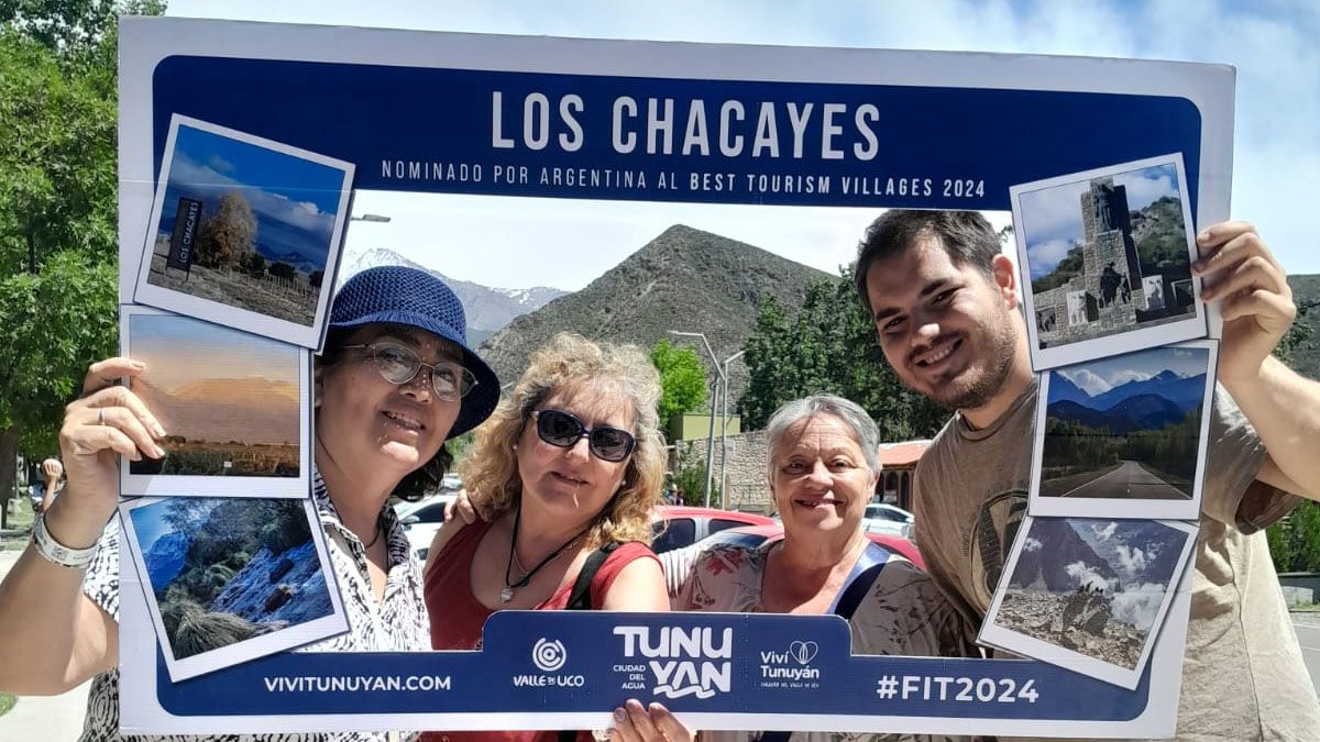 Desde La Pampa, a conocer este maravilloso pueblo al pie de la Cordillera. Desde La Pampa, a conocer este maravilloso pueblo al pie de la Cordillera.