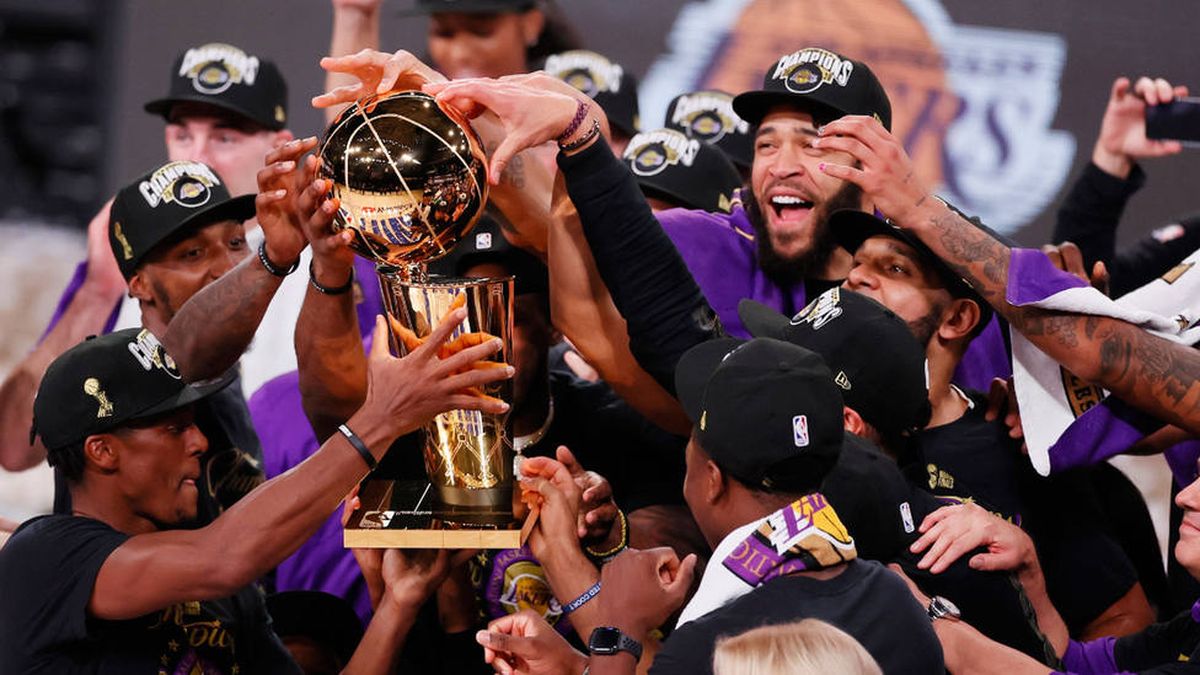Los Lakers tienen la misma cantidad de títulos que Boston Celtics. Su última vez como campeones fue en el 2020. Los Lakers tienen la misma cantidad de títulos que Boston Celtics. Su última vez como campeones fue en el 2020.