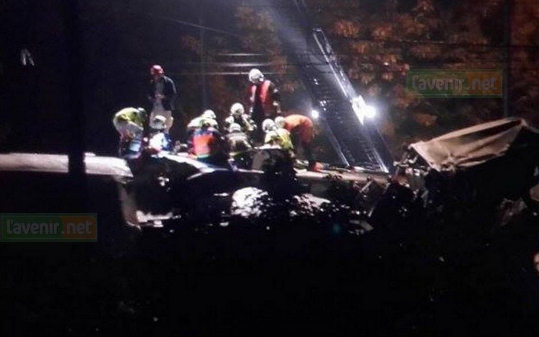 Chocaron dos trenes en Bélgica y dejaron al menos tres muertos y cuarenta heridos