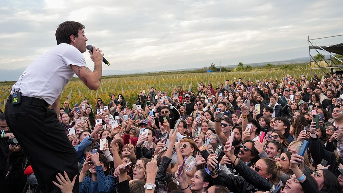Conociendo Rusia. Mateo Sujatovich vuelve a Mendoza, esta vez para el aniversario de la Ar&iacute;stides.&nbsp;