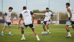 Cuti Romero y Julián Álvarez serán titulares.