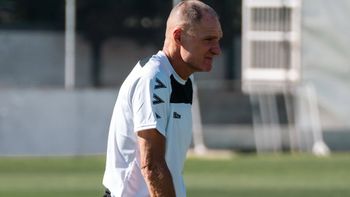Darío Franco llega con su impronta a Gimnasia y Esgrima: vuelve a dirigir en Primera