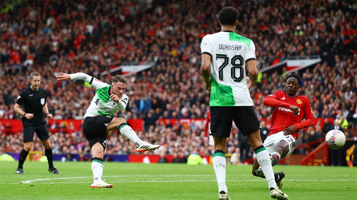 Alexis Mac Allister marcó un gol para el Liverpool, pero se quedó afuera. Alexis Mac Allister marcó un gol para el Liverpool, pero se quedó afuera.