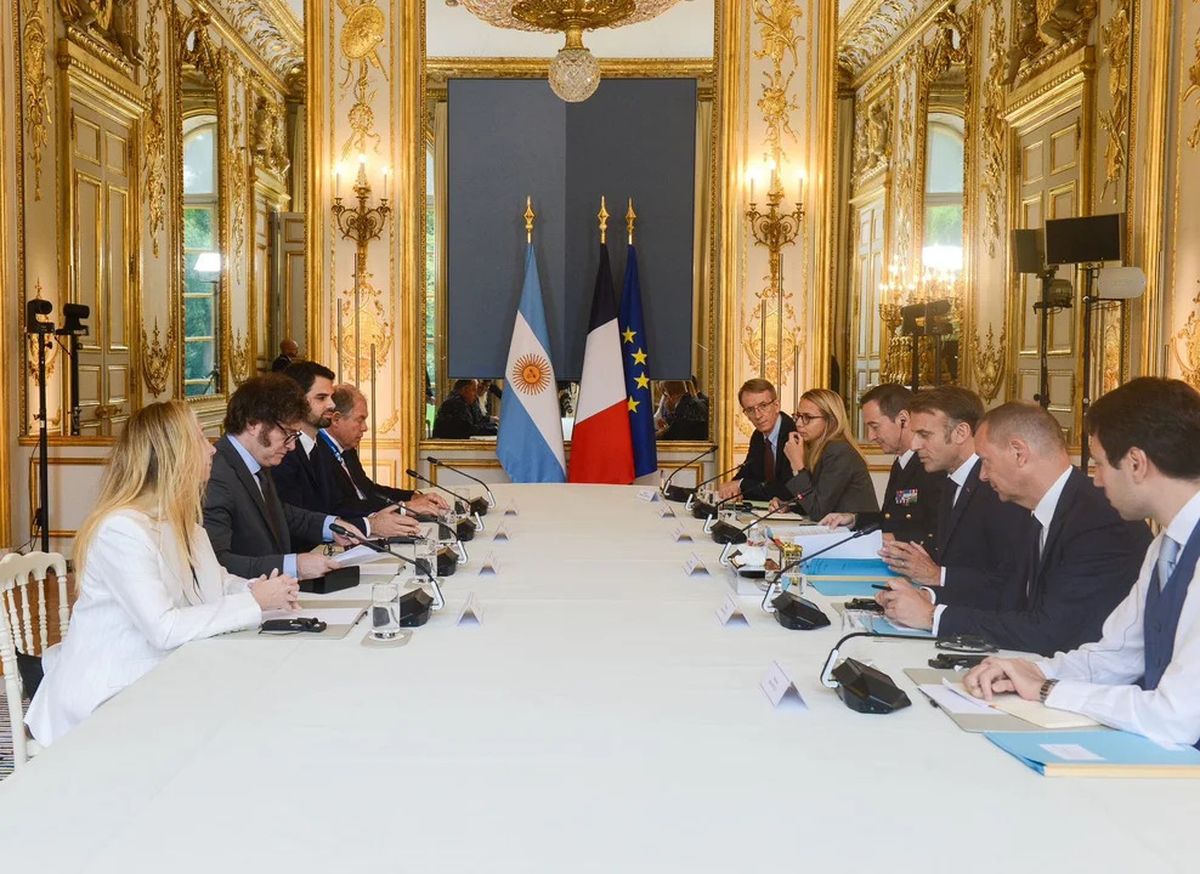 Javier Milei se reunió con el presidente francés en la previa de los Juegos Olímpicos