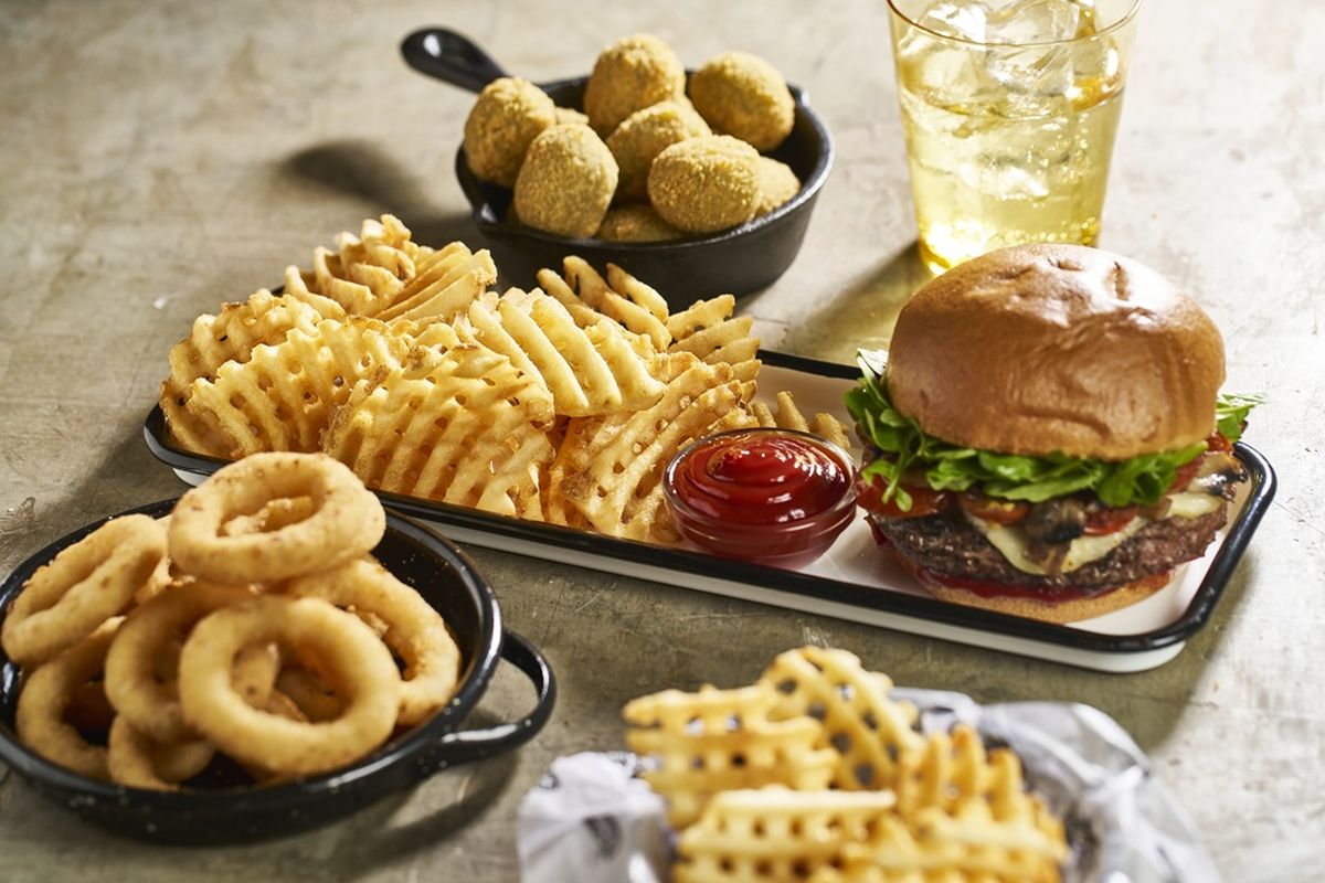 Este corte innovador se ofrecerá en menús especiales de edición limitada. Este corte innovador se ofrecerá en menús especiales de edición limitada.